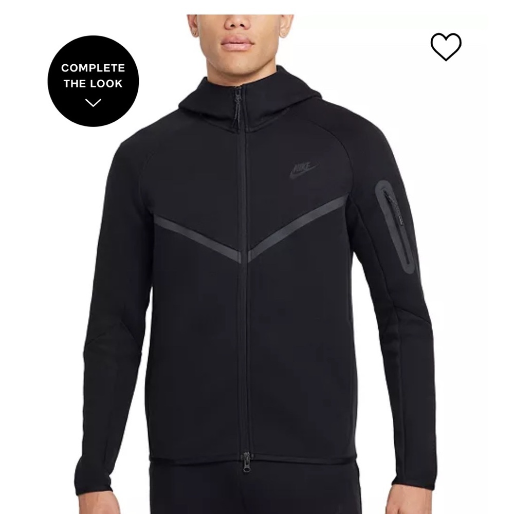 Nike Tech Black Performance Jacket with Modern Design